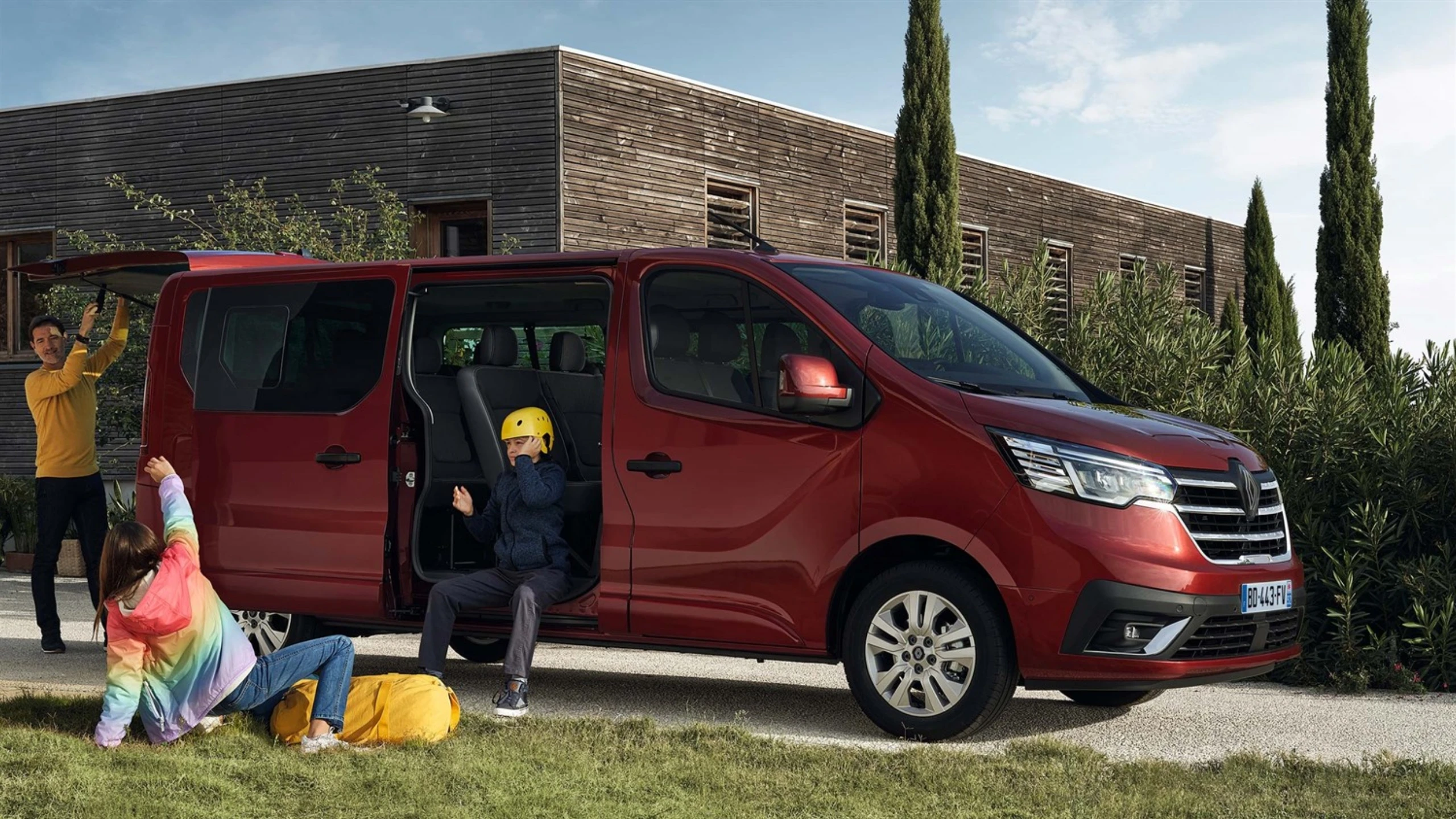 Renault - Trafic Passenger